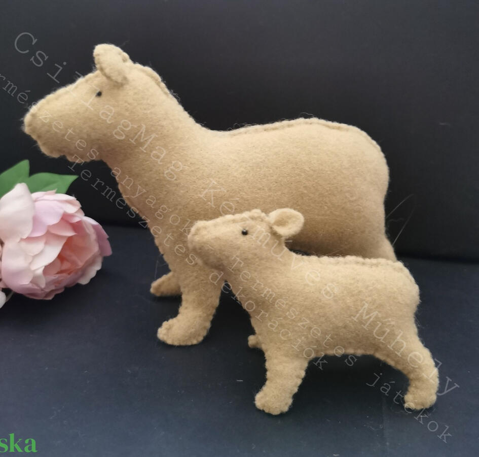 Capybarák 2 db 9.890 Ft